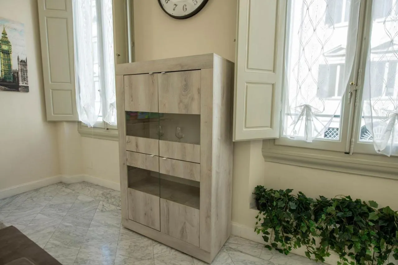 Rosa Apartment Florencia Italia