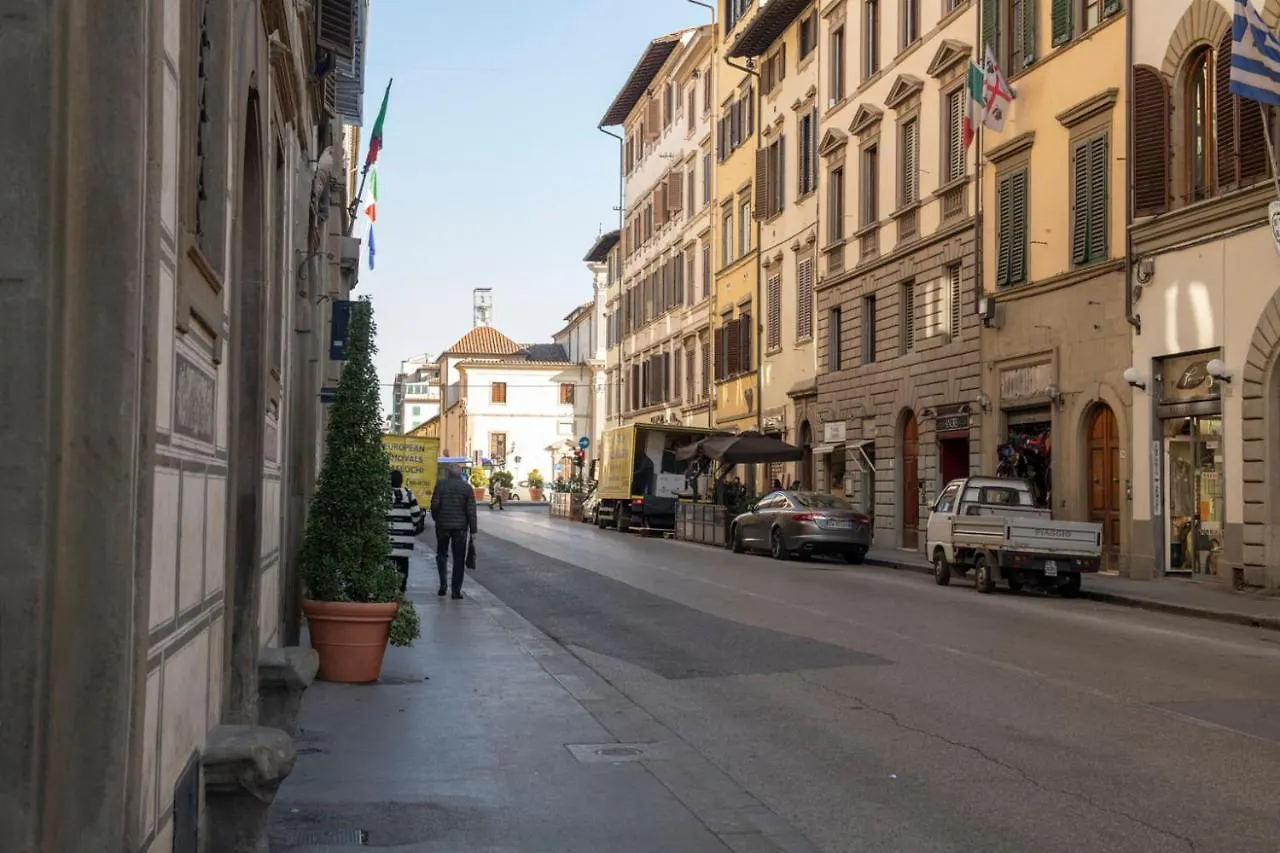 Mamo Florence - Cavour Rosa Apartment 0*,  Italien